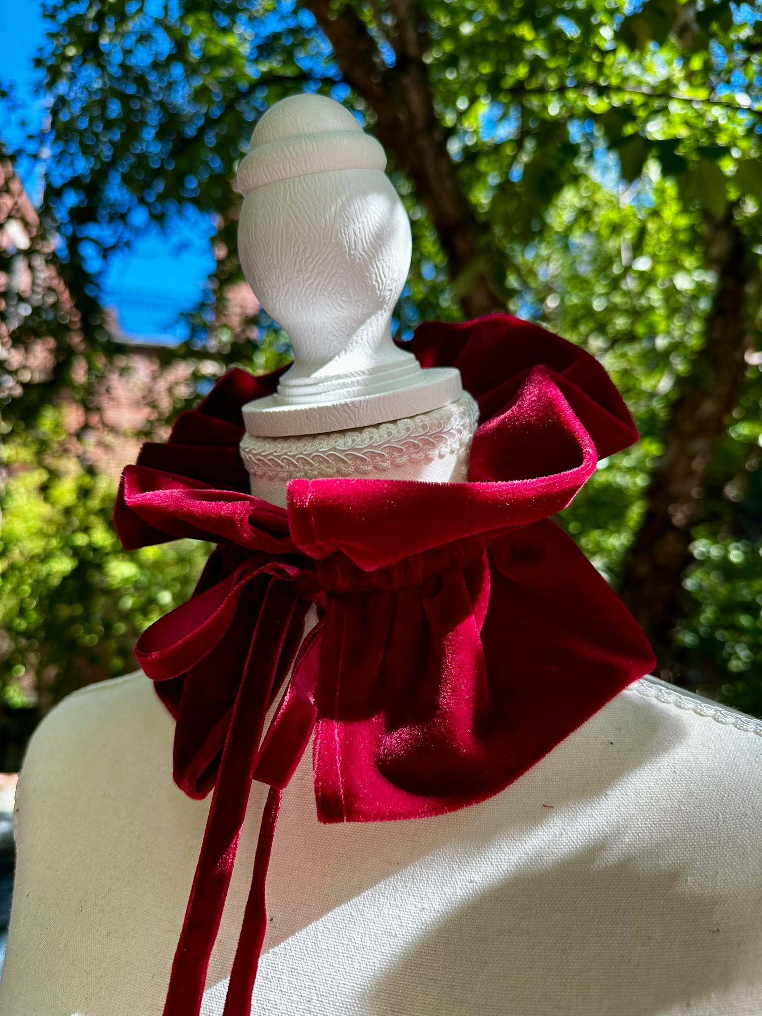 Carmen — Burgundy Velvet Collar